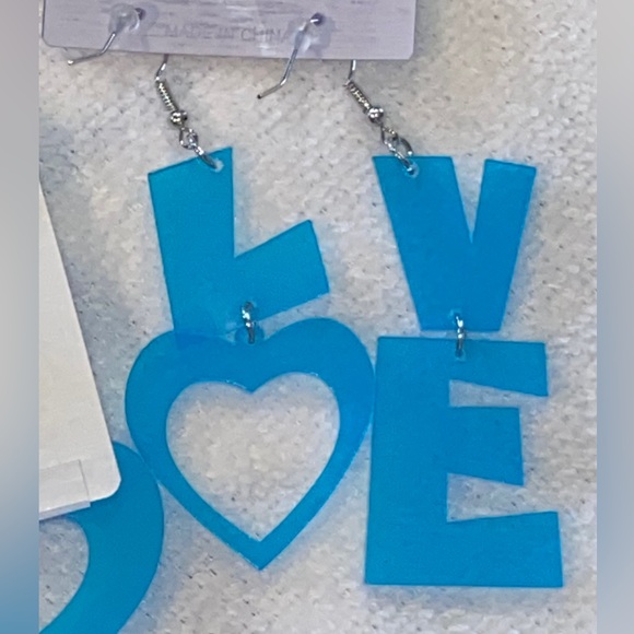Lovely “LO💙VE” Earrings- New, Good Vibes, Happy💗💙🩵💞💓 BIG Statement Jewelry - Picture 7 of 9